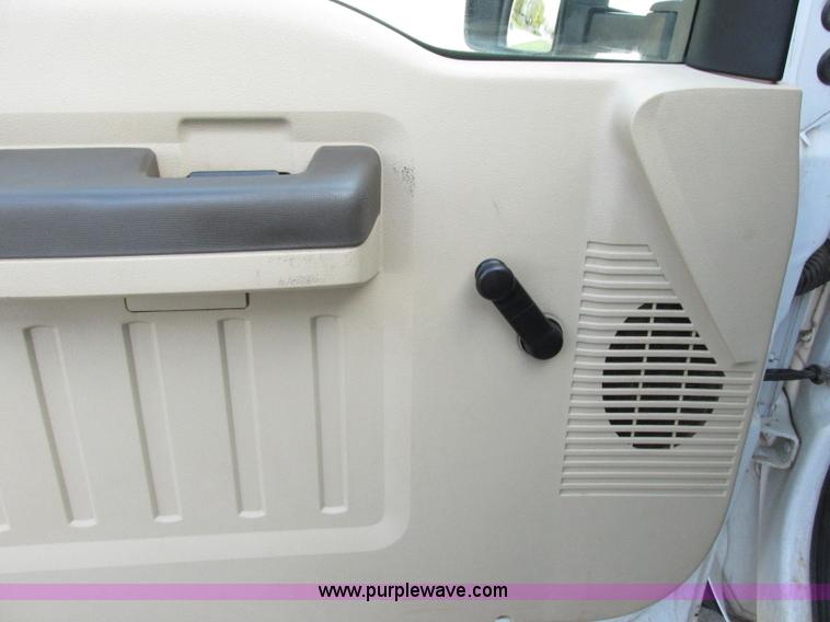 image for item F5362 2008 Ford F450 Super Duty XL flatbed truck