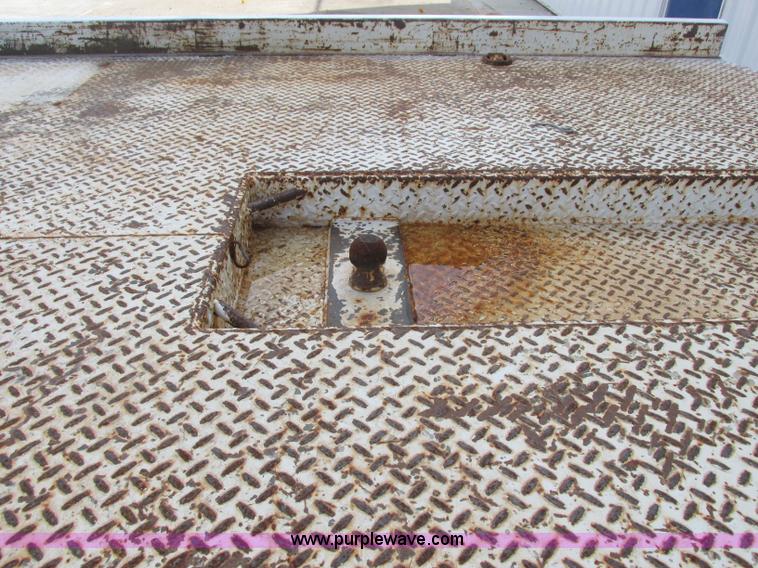 image for item F5362 2008 Ford F450 Super Duty XL flatbed truck