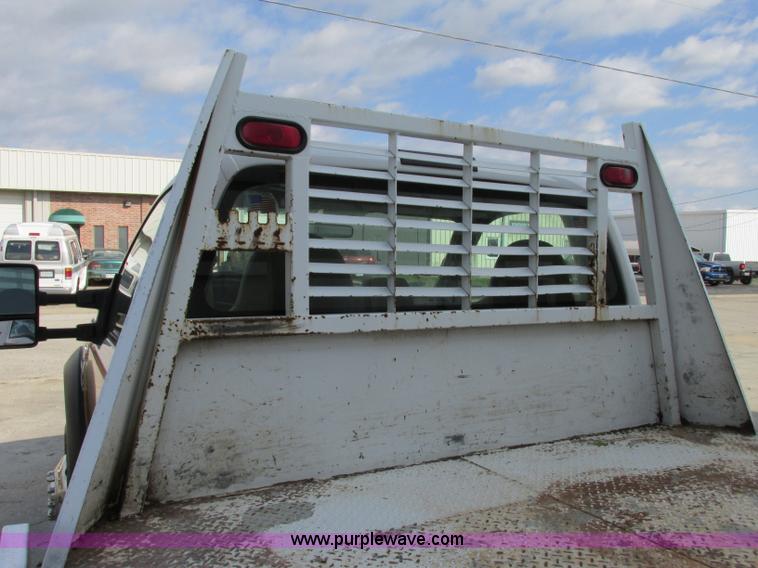 image for item F5362 2008 Ford F450 Super Duty XL flatbed truck