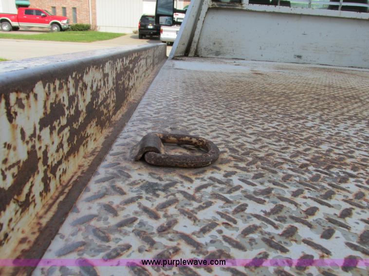 image for item F5362 2008 Ford F450 Super Duty XL flatbed truck