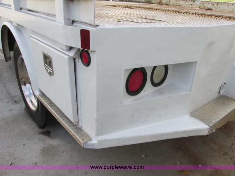 image for item F5362 2008 Ford F450 Super Duty XL flatbed truck