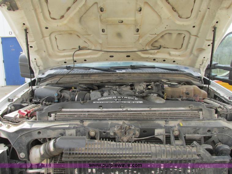 image for item F5362 2008 Ford F450 Super Duty XL flatbed truck