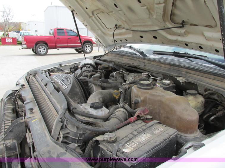 image for item F5362 2008 Ford F450 Super Duty XL flatbed truck