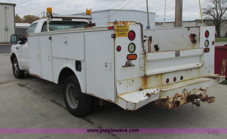 image for item F5363 2002 Ford F350 XL Super Duty utility truck