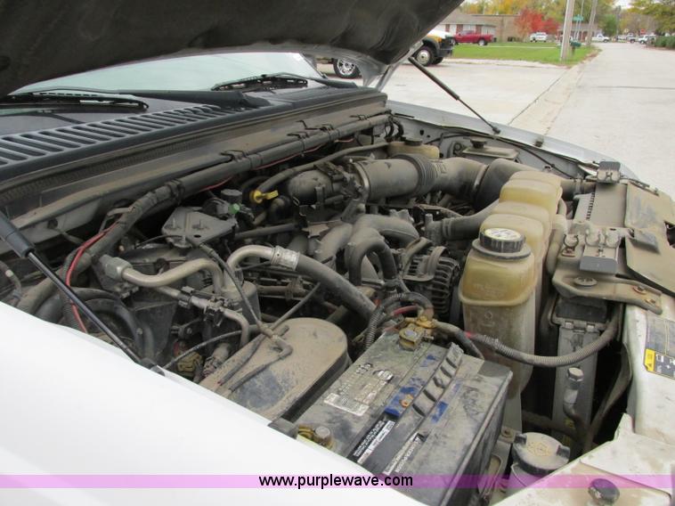 image for item F5363 2002 Ford F350 XL Super Duty utility truck