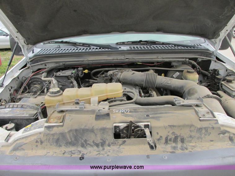 image for item F5363 2002 Ford F350 XL Super Duty utility truck