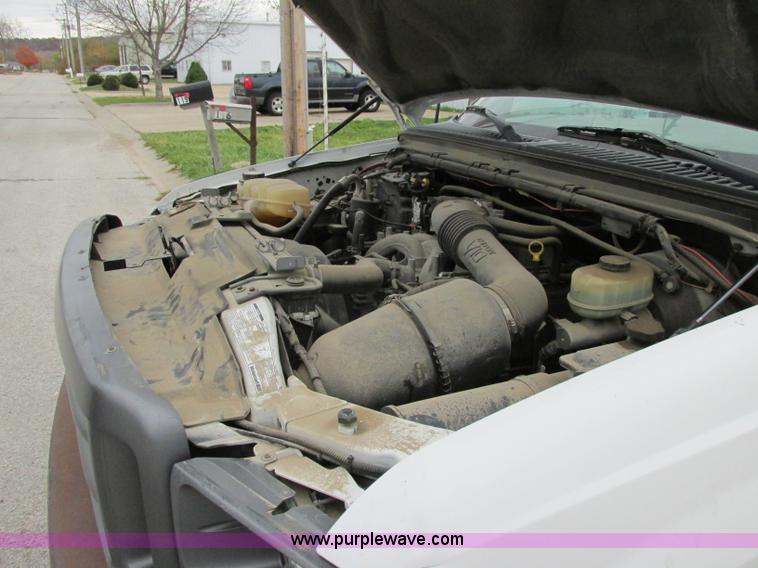 image for item F5363 2002 Ford F350 XL Super Duty utility truck