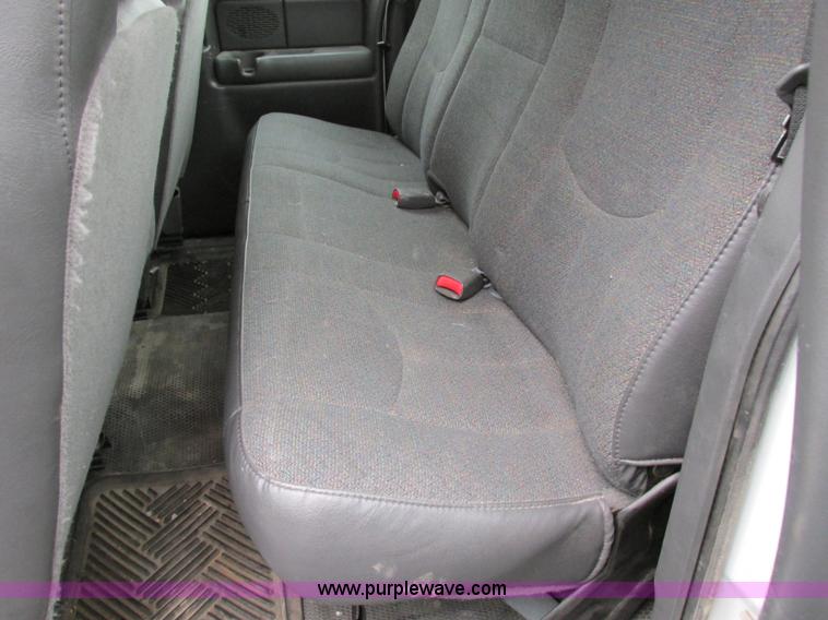 image for item F5371 2004 Chevrolet Silverado 1500 Ext. Cab pickup truck