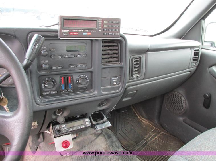 image for item F5371 2004 Chevrolet Silverado 1500 Ext. Cab pickup truck