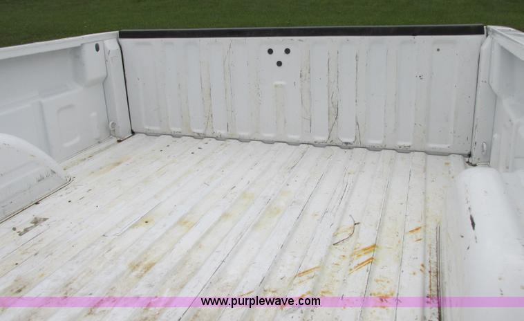 image for item F5371 2004 Chevrolet Silverado 1500 Ext. Cab pickup truck