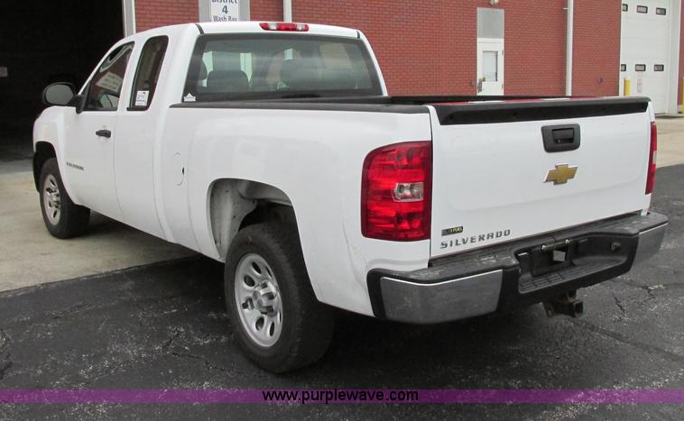 image for item F5372 2008 Chevrolet Silverado 1500 Ext. Cab pickup truck