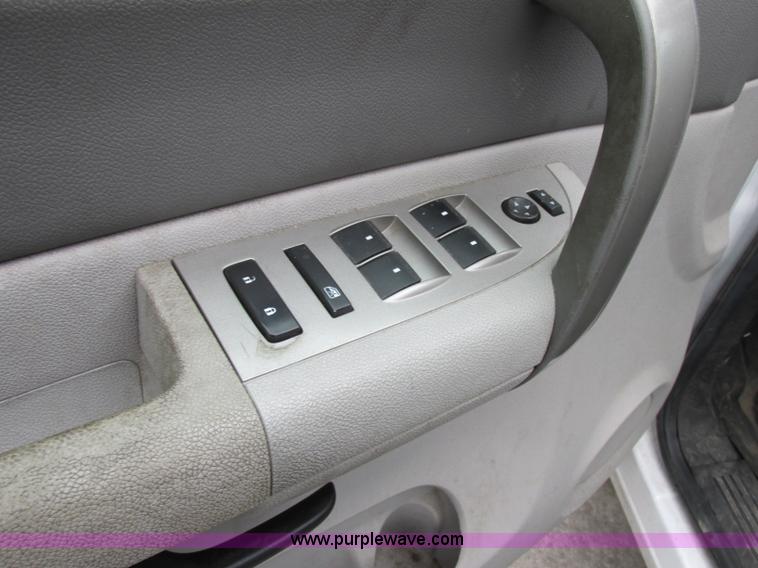 image for item F5372 2008 Chevrolet Silverado 1500 Ext. Cab pickup truck