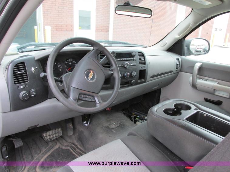 image for item F5372 2008 Chevrolet Silverado 1500 Ext. Cab pickup truck