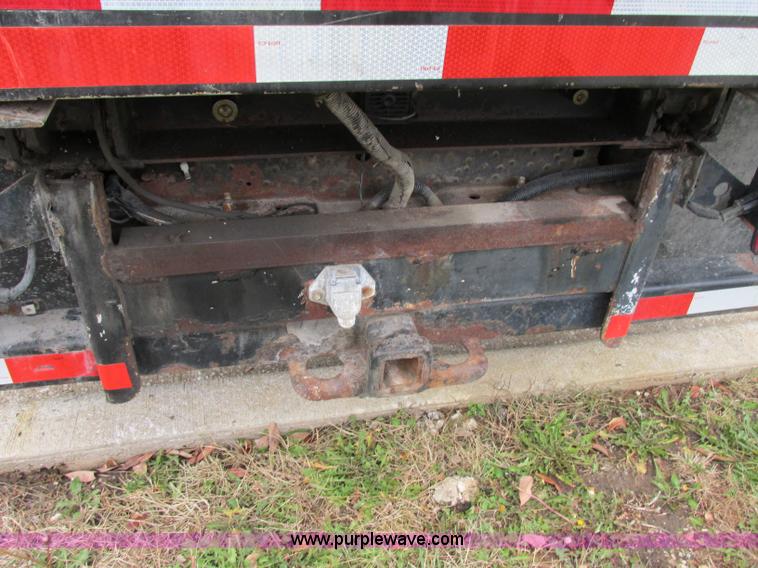 image for item F5373 2002 Ford F550 Super Duty XL flatbed truck