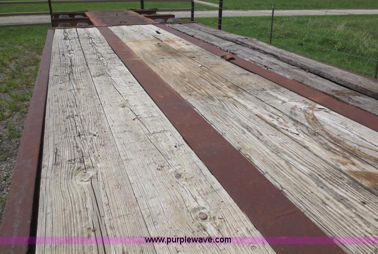 image for item F6655 1966 Load Craft 25 ton trailer