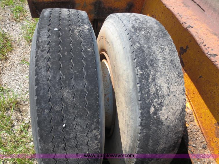 image for item F6655 1966 Load Craft 25 ton trailer