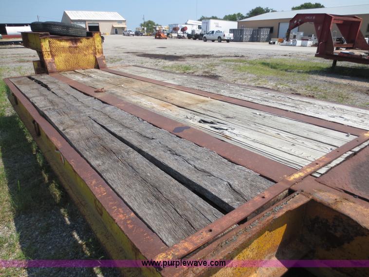 image for item F6655 1966 Load Craft 25 ton trailer