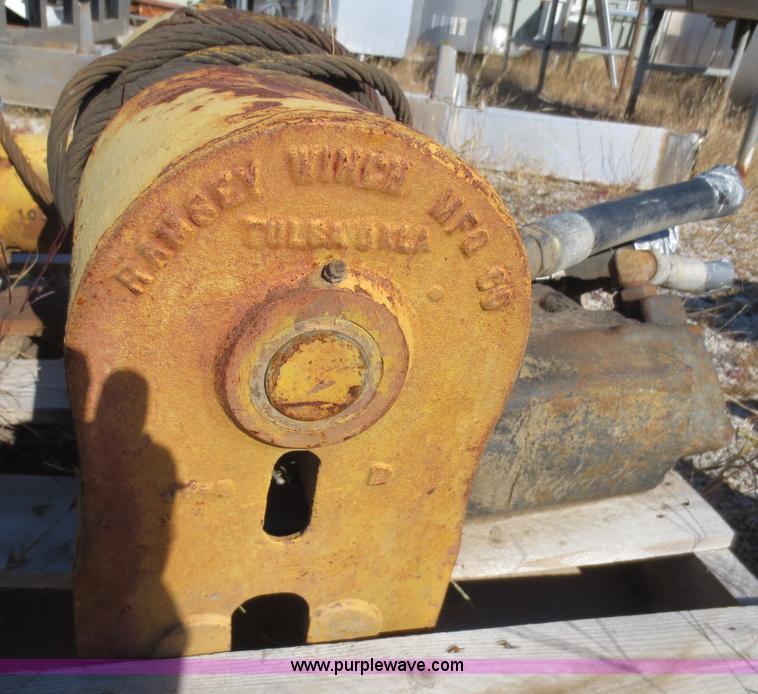 image for item F6723 Ramsey 10,000 lbs hydraulic winch