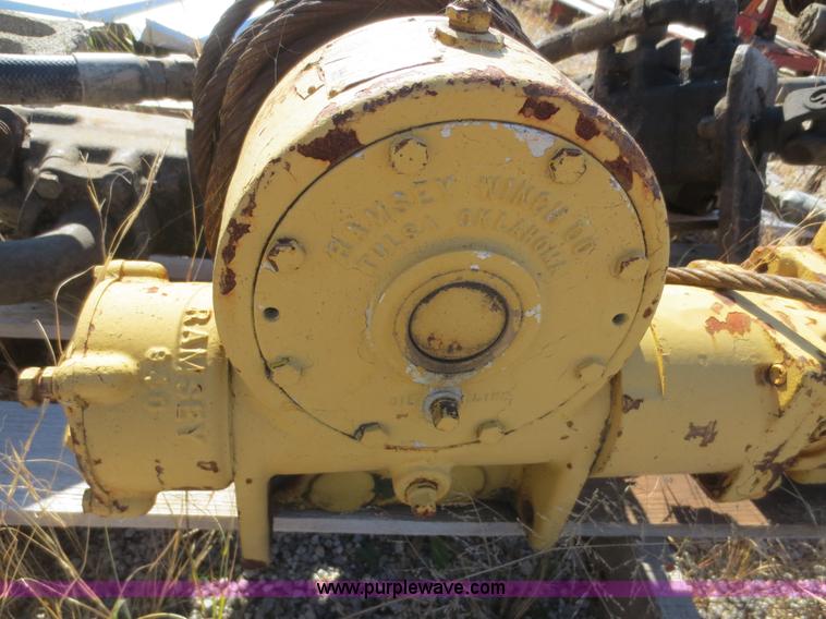 image for item F6723 Ramsey 10,000 lbs hydraulic winch