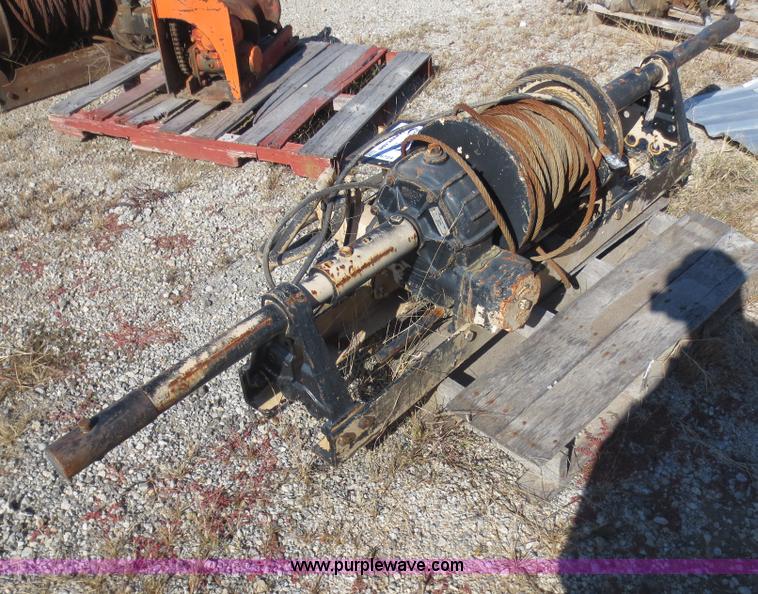 image for item F6724 Braden AH57-15 20,000 lbs hydraulic winch