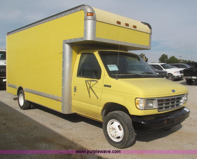 image for item F7148 1995 Ford Econoline E350 box truck