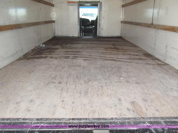 image for item F7148 1995 Ford Econoline E350 box truck