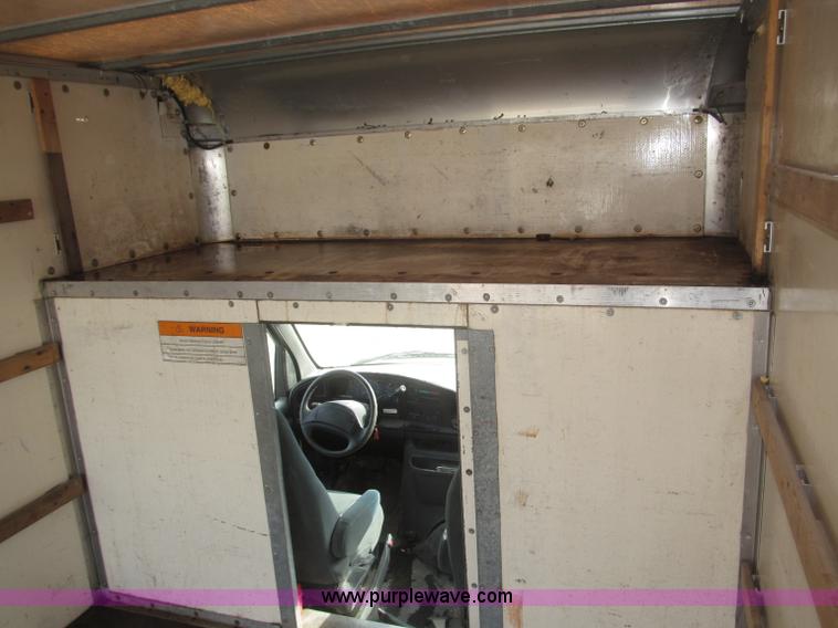 image for item F7148 1995 Ford Econoline E350 box truck