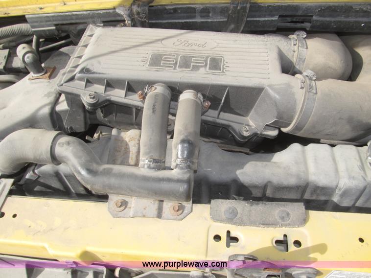 image for item F7148 1995 Ford Econoline E350 box truck