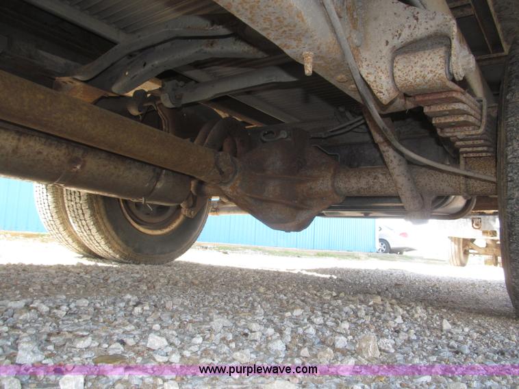 image for item F7148 1995 Ford Econoline E350 box truck