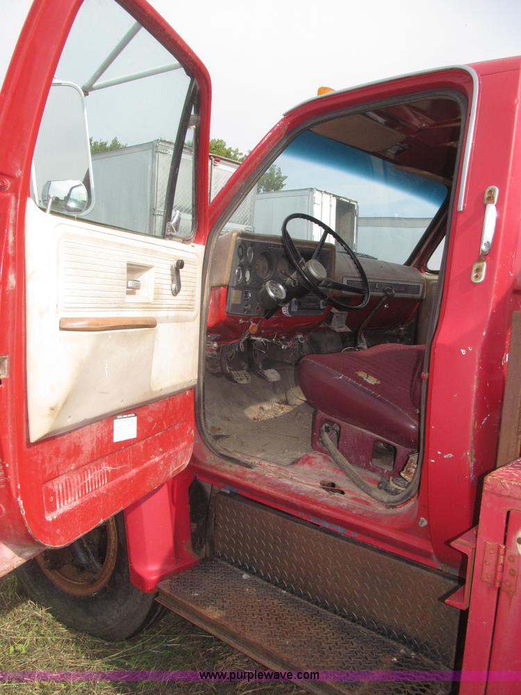 image for item F7152 1978 GMC 6500 septic tank truck