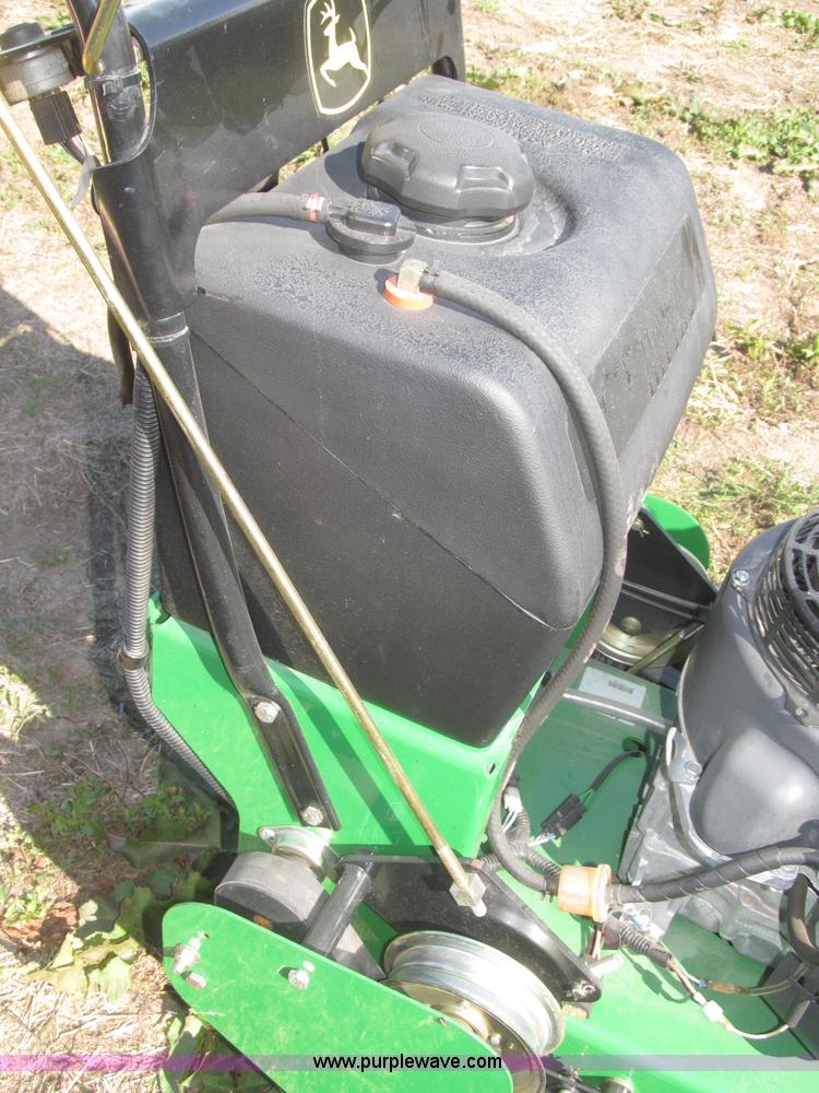image for item F7155 2010 John Deere WG36A commercial lawn mower
