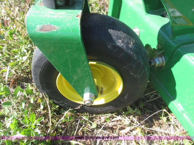 image for item F7155 2010 John Deere WG36A commercial lawn mower