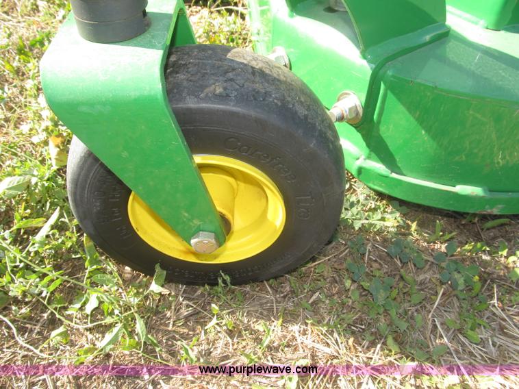 image for item F7155 2010 John Deere WG36A commercial lawn mower