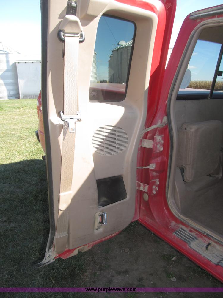 image for item F7165 2001 Ford Ranger XLT Flareside SuperCab pickup truck