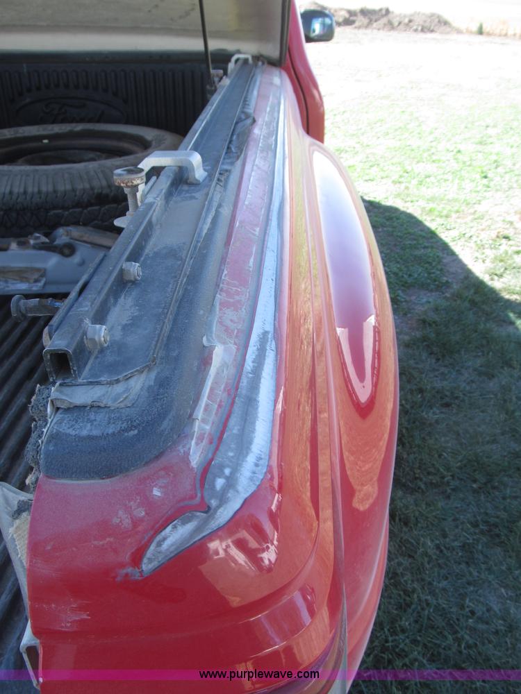 image for item F7165 2001 Ford Ranger XLT Flareside SuperCab pickup truck