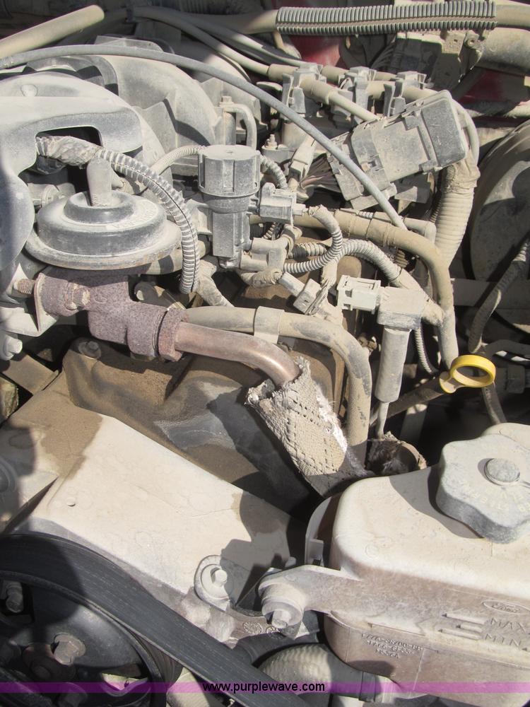 image for item F7165 2001 Ford Ranger XLT Flareside SuperCab pickup truck