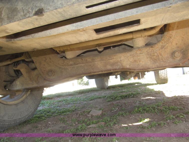 image for item F7165 2001 Ford Ranger XLT Flareside SuperCab pickup truck