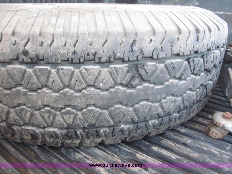 image for item F7165 2001 Ford Ranger XLT Flareside SuperCab pickup truck