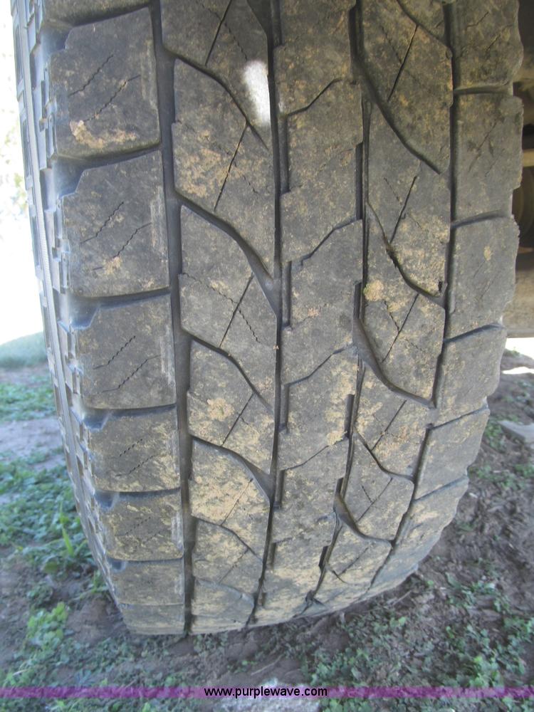 image for item F7165 2001 Ford Ranger XLT Flareside SuperCab pickup truck