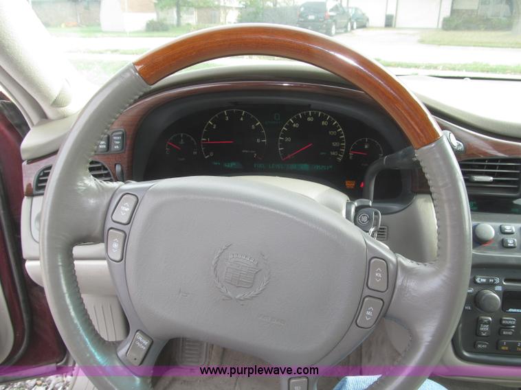 image for item F7184 2000 Cadillac DeVille DHS