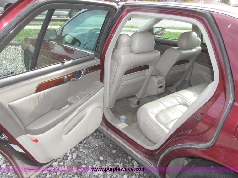 image for item F7184 2000 Cadillac DeVille DHS
