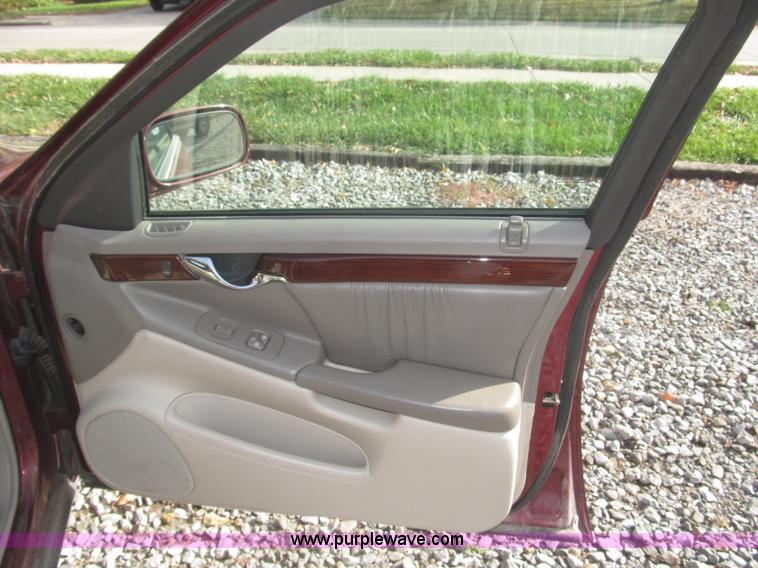 image for item F7184 2000 Cadillac DeVille DHS