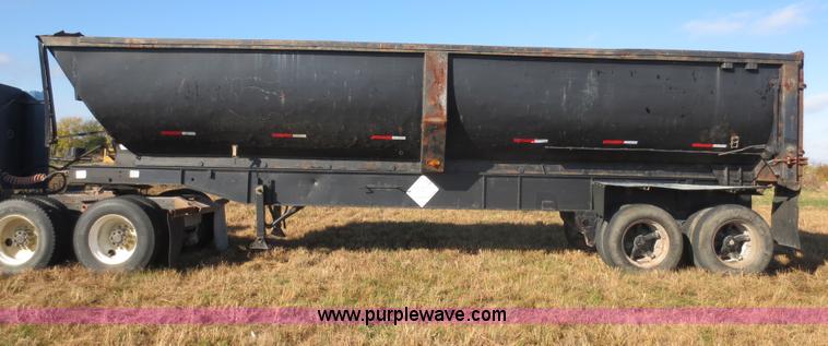 image for item F8014 1984 Hobbs 32' end dump trailer