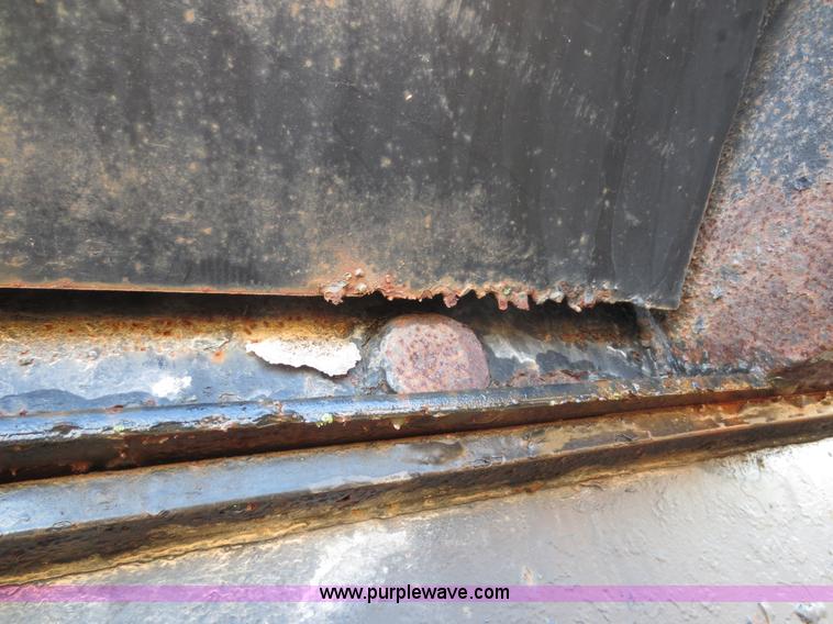 image for item F8014 1984 Hobbs 32' end dump trailer