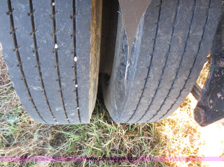 image for item F8014 1984 Hobbs 32' end dump trailer