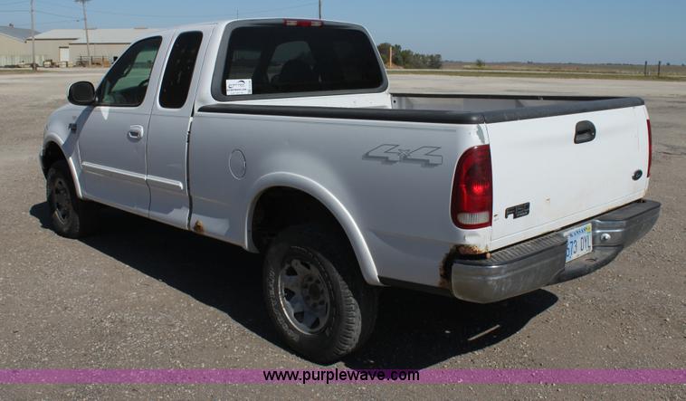 image for item G4158 2000 Ford F150 SuperCab pickup truck