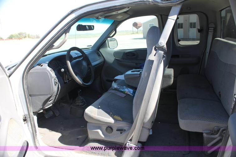 image for item G4158 2000 Ford F150 SuperCab pickup truck