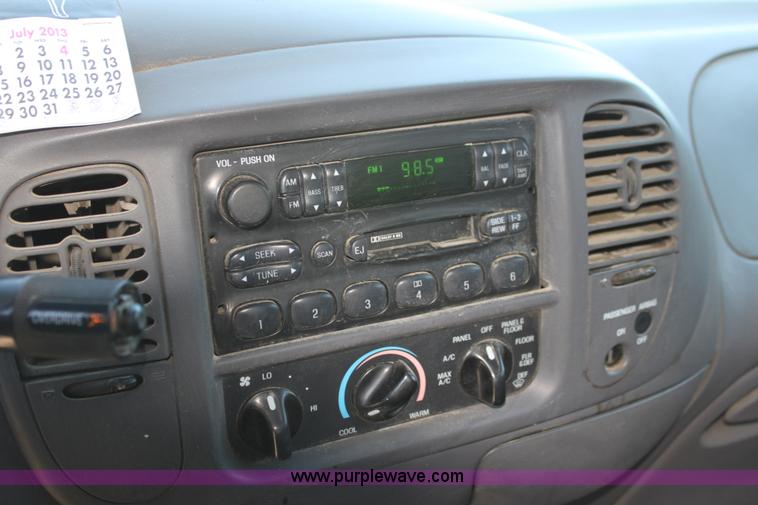 image for item G4158 2000 Ford F150 SuperCab pickup truck