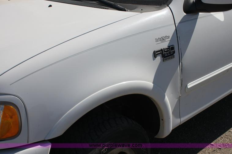 image for item G4158 2000 Ford F150 SuperCab pickup truck