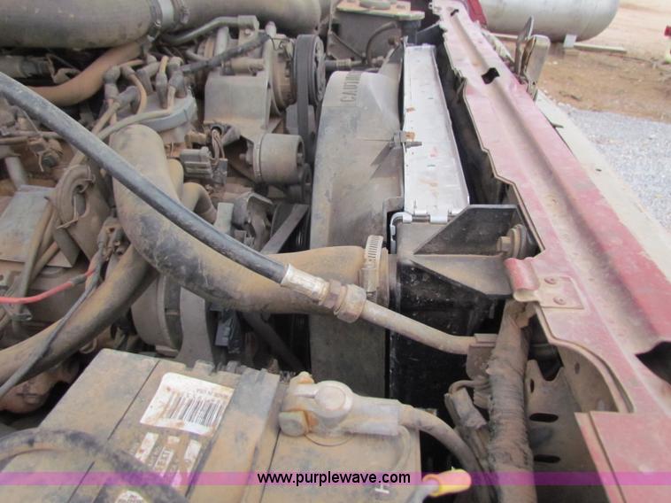 image for item G4335 1988 Ford F250 pickup truck